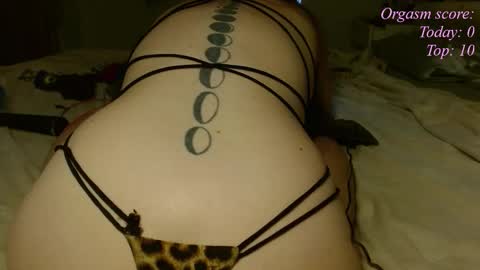 Victoria97 online show from 10-16-25, 05:47