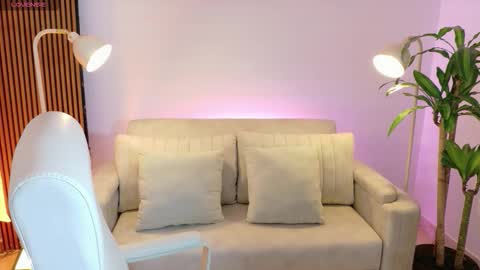 Snapshot of victoria___moon chatting on 02-03-26, 01:27 victoria online show from 02-03-26, 01:27