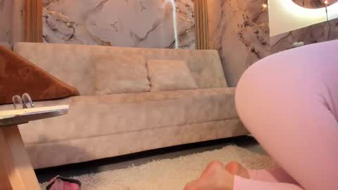 Victoria Coopeer online show from 02-17-26, 10:38