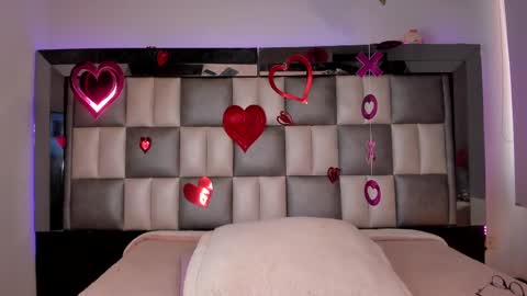 Victoria online show from 02-17-25, 01:32