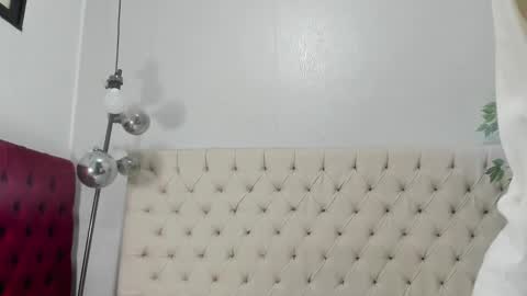Victoria online show from 12-19-24, 06:01