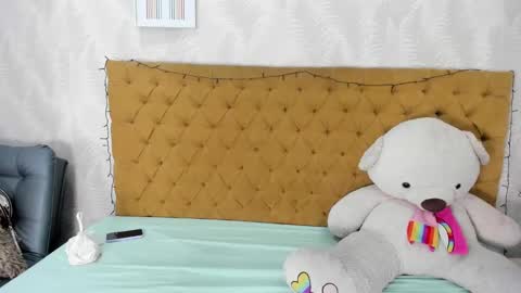 Victoria online show from 01-08-25, 11:43