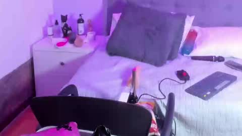 valentina online show from 01-09-25, 04:28