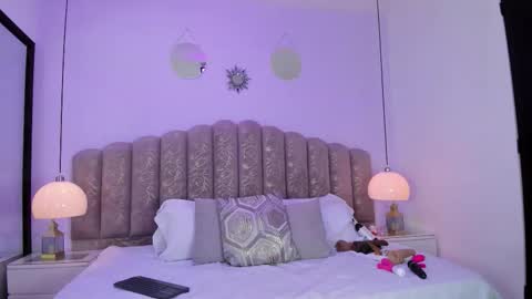 valentina online show from 02-08-26, 12:19