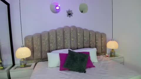 valentina online show from 02-14-26, 12:02