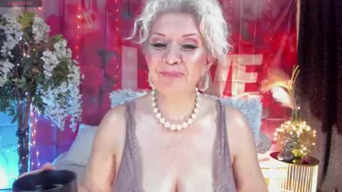 diorvictoria9 online show from 01-14-26, 07:08