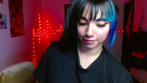 victoria online show from 04-08-26, 04:12