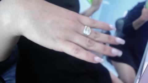 Victoria online show from 11-01-25, 01:02