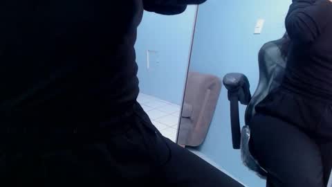 Victoria online show from 11-06-25, 12:50