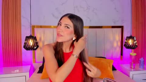 Snapshot of victoria_joliegb chatting on 03-10-25, 12:48 Victoria Lozano online show from 03-10-25, 12:48