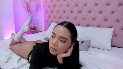 victoria_kitt online show from 01-04-25, 01:10