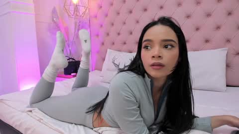 victoria_kitt online show from 01-19-25, 07:26