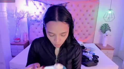 victoria_kitt online show from 10-26-25, 07:31