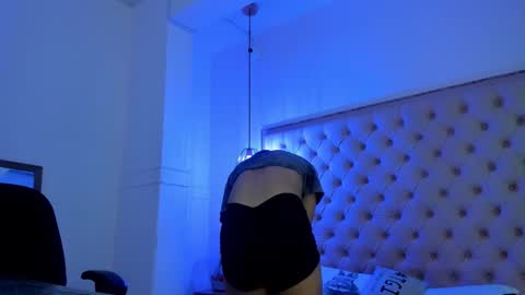 victoria_kitt online show from 11-15-25, 07:43