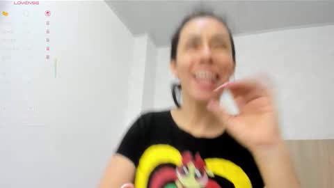 victoria_pachon online show from 10-11-25, 07:23