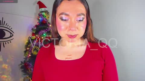 Snapshot of victoria_qq chatting on 12-19-24, 04:13 D A N I online show from 12-19-24, 04:13