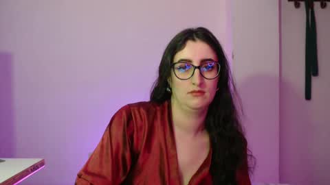 Victoria online show from 10-25-25, 10:37