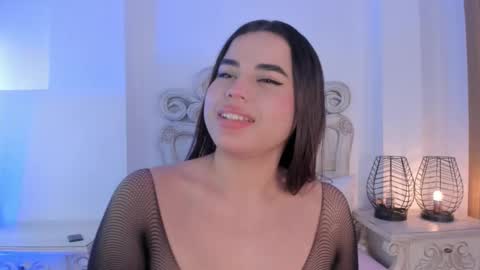 Snapshot of victoria_vallejo chatting on 12-10-24, 02:39 victoria  online show from 12-10-24, 02:39