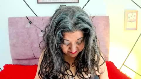 victoriaa_anderson_ online show from 02-25-26, 08:51