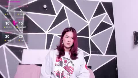 Victoria Zans  online show from 10-11-25, 10:25