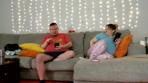 Victoria and Jesse online show from 01-24-25, 03:22