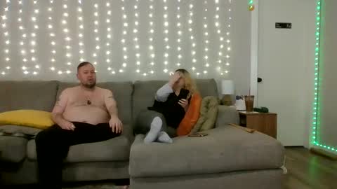 Victoria and Jesse online show from 09-10-25, 10:43