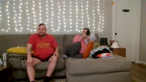 Victoria and Jesse online show from 10-09-25, 08:01