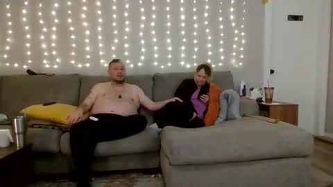 Victoria and Jesse online show from 11-01-25, 11:51