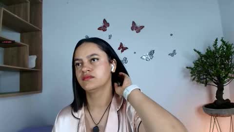 Snapshot of victoriablack_ chatting on 11-11-25, 10:59 Victoria online show from 11-11-25, 10:59