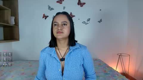 Snapshot of victoriablack_ chatting on 11-19-25, 11:21 Victoria online show from 11-19-25, 11:21