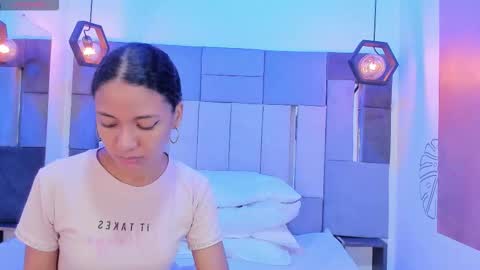 Snapshot of victoriaduarte chatting on 02-02-26, 08:07 Victoria online show from 02-02-26, 08:07