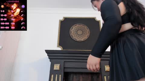 Victoria  online show from 01-31-25, 12:17