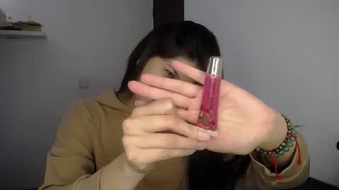 Snapshot of victorialg chatting on 09-15-25, 07:25 victorialg online show from 09-15-25, 07:25