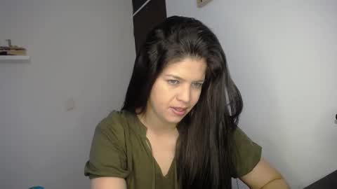 Snapshot of victorialg chatting on 09-30-25, 08:03 victorialg online show from 09-30-25, 08:03