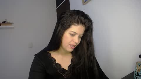 Snapshot of victorialg chatting on 10-02-25, 06:48 victorialg online show from 10-02-25, 06:48