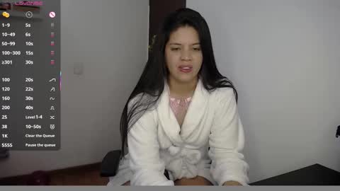 Snapshot of victorialg chatting on 10-20-25, 08:53 victorialg online show from 10-20-25, 08:53