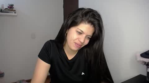 Snapshot of victorialg chatting on 11-14-25, 09:24 victorialg online show from 11-14-25, 09:24