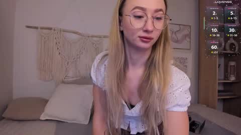 Victoria online show from 12-02-25, 06:08