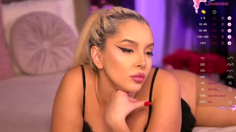 Snapshot of victoriamorrone chatting on 01-20-25, 01:32 Diddy online show from 01-20-25, 01:32