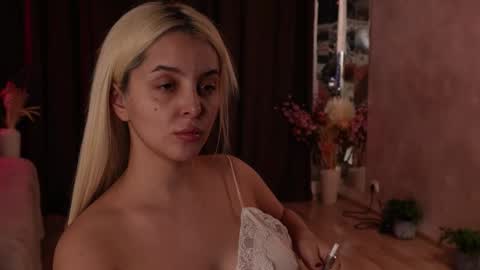 Snapshot of victoriamorrone chatting on 10-26-25, 07:20 Diddy online show from 10-26-25, 07:20