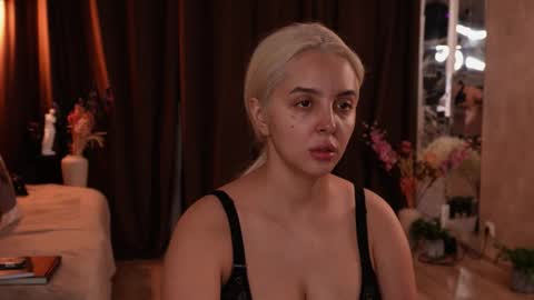 Snapshot of victoriamorrone chatting on 11-09-25, 07:45 Diddy online show from 11-09-25, 07:45