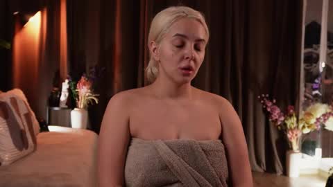 Snapshot of victoriamorrone chatting on 11-10-25, 09:47 Diddy online show from 11-10-25, 09:47