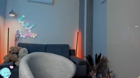 Snapshot of victorias_world chatting on 12-13-24, 09:09 Viktoria online show from 12-13-24, 09:09