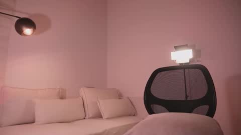 Victoria online show from 09-27-25, 01:21