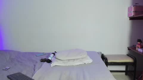 Snapshot of victoriathomponss chatting on 12-03-24, 12:13 Victoria online show from 12-03-24, 12:13