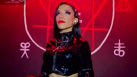 Victoria Vampire online show from 09-14-25, 06:01