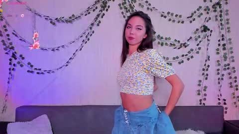 Snapshot of victoriawilder chatting on 10-29-25, 04:42 Victoria online show from 10-29-25, 04:42