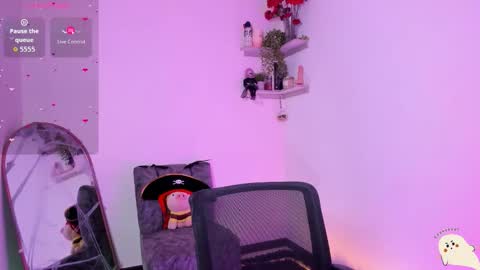   Annie  vic  online show from 10-17-25, 07:05