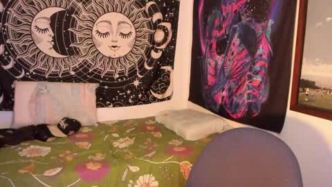 Victorino Jhonson online show from 12-25-24, 04:22