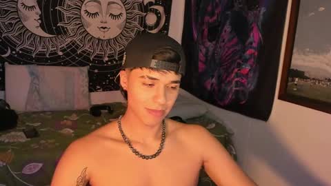 Victorino Jhonson online show from 12-27-24, 04:36